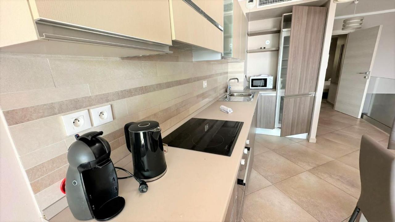 Le Midi 8 By Estates Cannes Esterno foto
